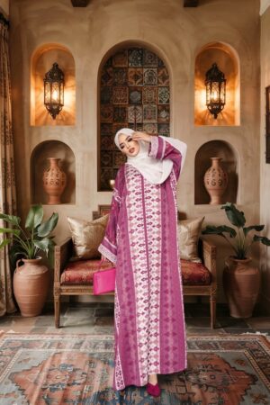 Alternative view of Zella