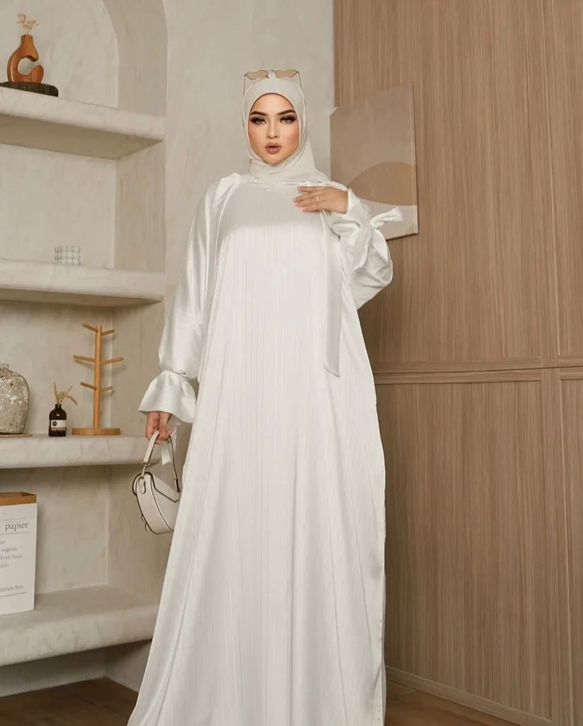 Zahifa White