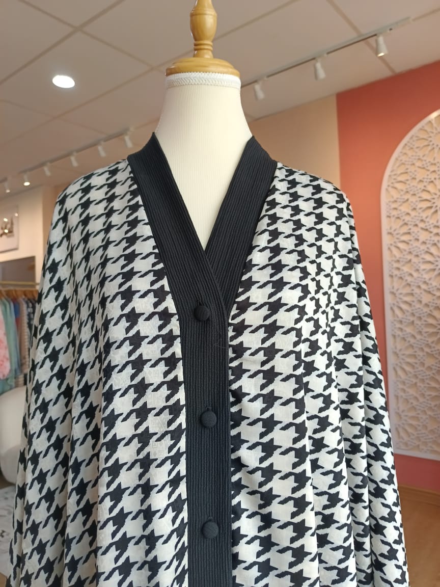 Todias Houndstooth Outer Abaya - Image 6